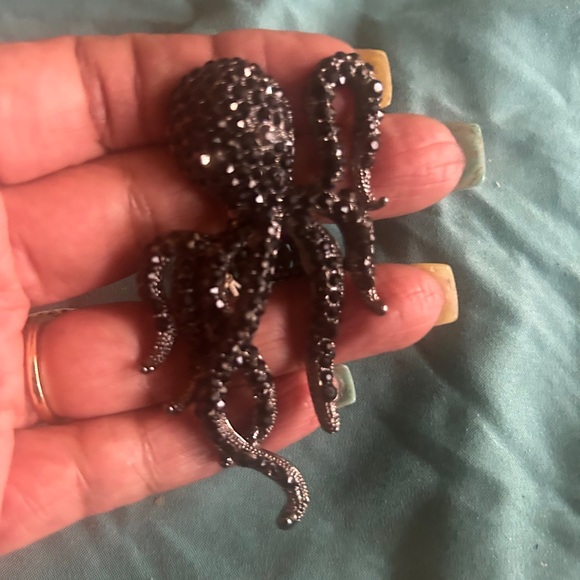 Betsy Johnson Octopus 🐙 Ring - Picture 7 of 7